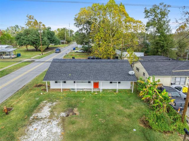 728 W Lyons Street, Sulphur, LA 70663