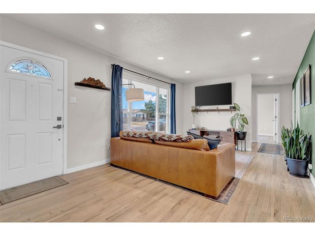 4324 Hoyt St, Wheat Ridge, CO 80033