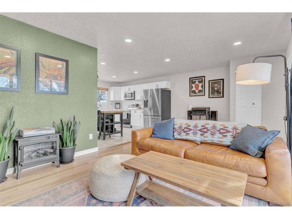 4324 Hoyt St, Wheat Ridge, CO 80033