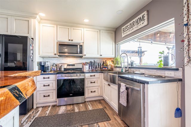 1721 Anaconda Trail, Granbury, TX 76048