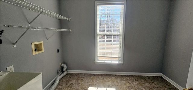 350 Gaines Oak Way, Suwanee, GA 30024