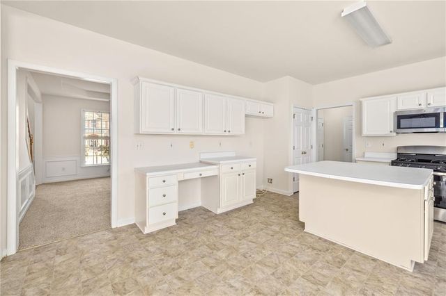 350 Gaines Oak Way, Suwanee, GA 30024