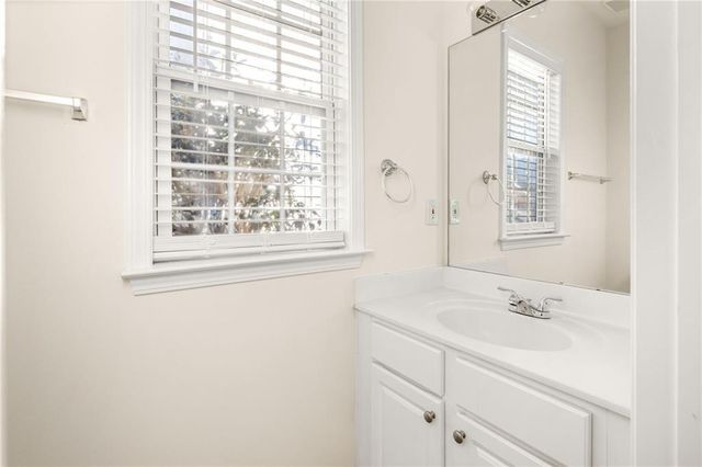 350 Gaines Oak Way, Suwanee, GA 30024