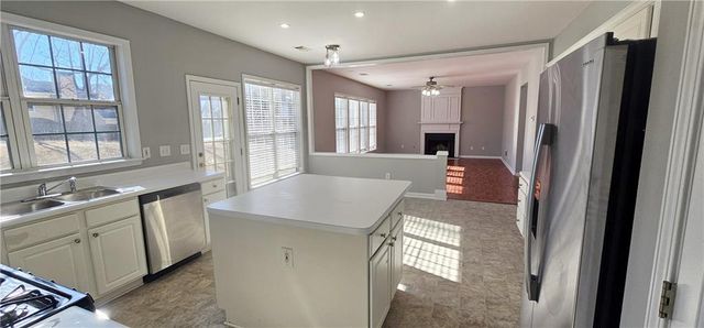 350 Gaines Oak Way, Suwanee, GA 30024