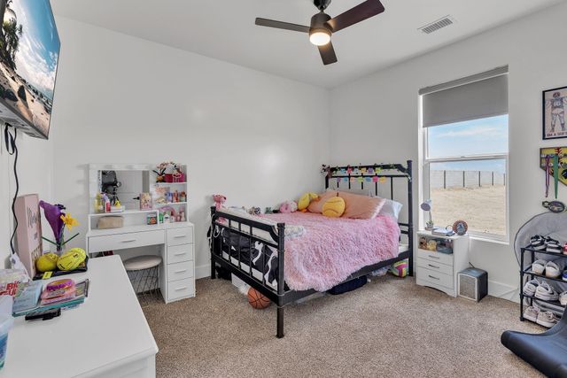 324 2nd Street NE, Rio Rancho, NM 87124