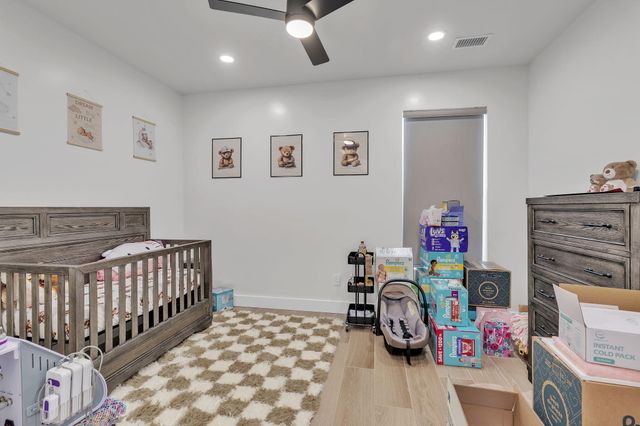 324 2nd Street NE, Rio Rancho, NM 87124