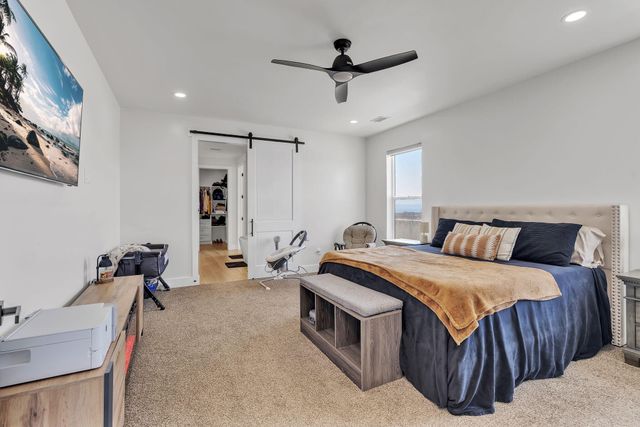 324 2nd Street NE, Rio Rancho, NM 87124