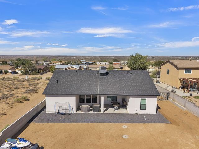 324 2nd Street NE, Rio Rancho, NM 87124