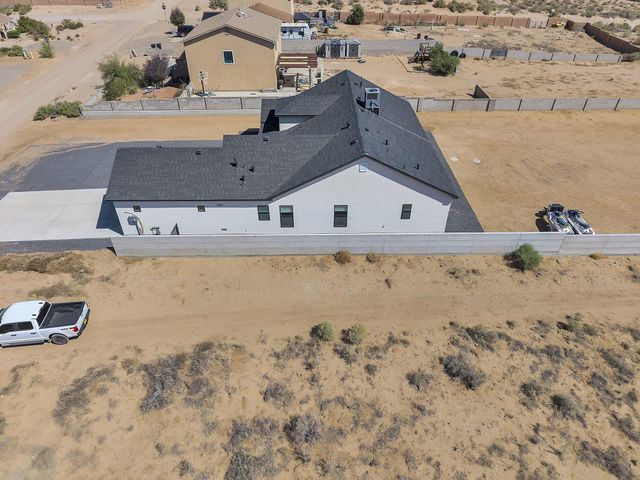 324 2nd Street NE, Rio Rancho, NM 87124