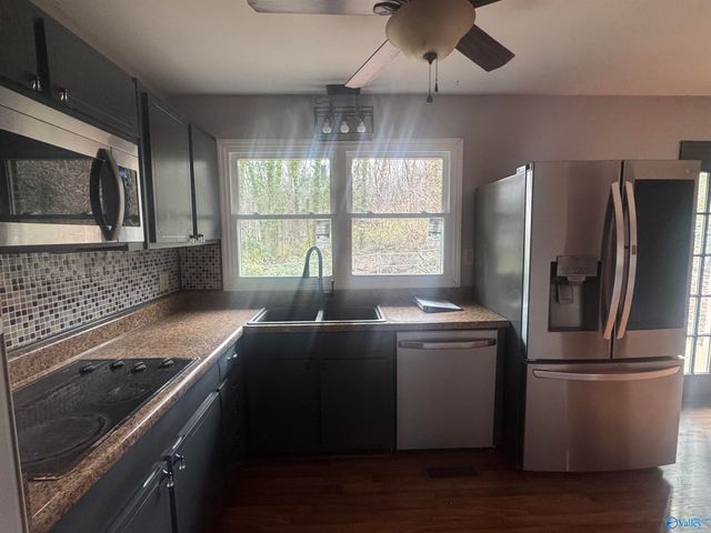 9527 Hemlock Drive, Huntsville, AL 35803