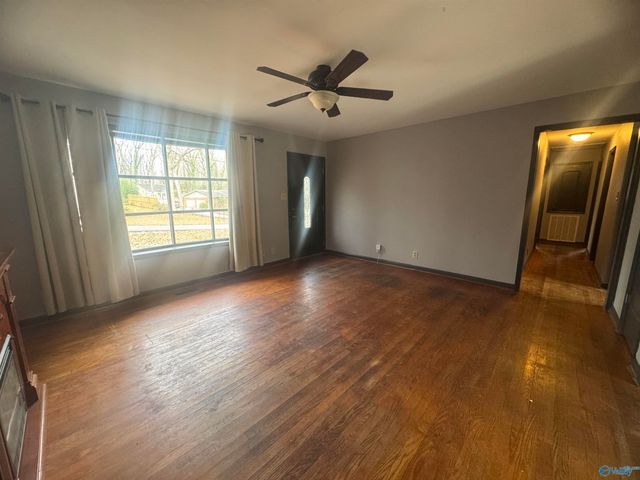 9527 Hemlock Drive, Huntsville, AL 35803