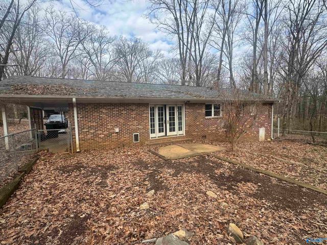 9527 Hemlock Drive, Huntsville, AL 35803