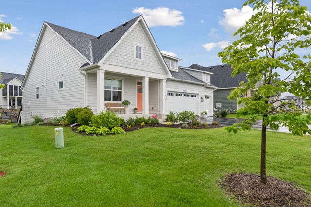 4023 Arbor Drive, Woodbury, MN 55129