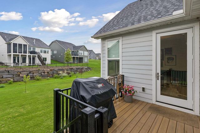 4023 Arbor Drive, Woodbury, MN 55129