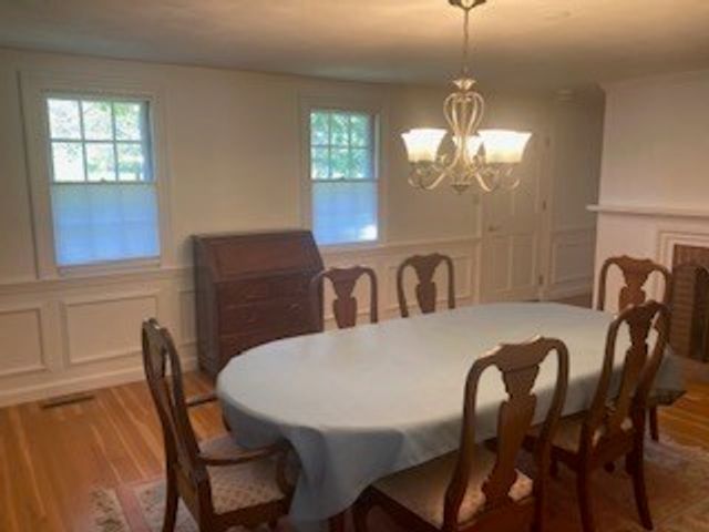 1006 South East Street, Amherst, MA 01002