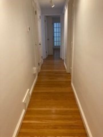 1006 South East Street, Amherst, MA 01002