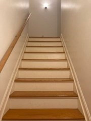 1006 South East Street, Amherst, MA 01002