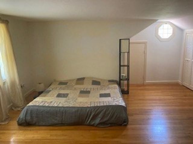 1006 South East Street, Amherst, MA 01002