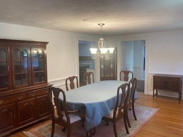1006 South East Street, Amherst, MA 01002