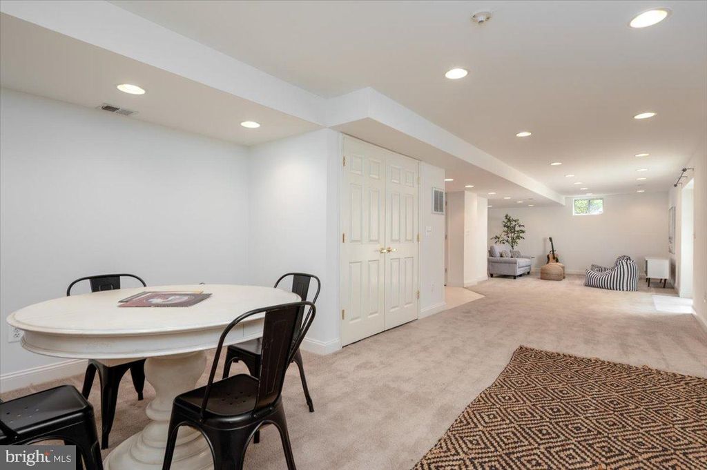 Image 23 of property listing at 3227 HOMEWOOD RD, Davidsonville, MD 21035