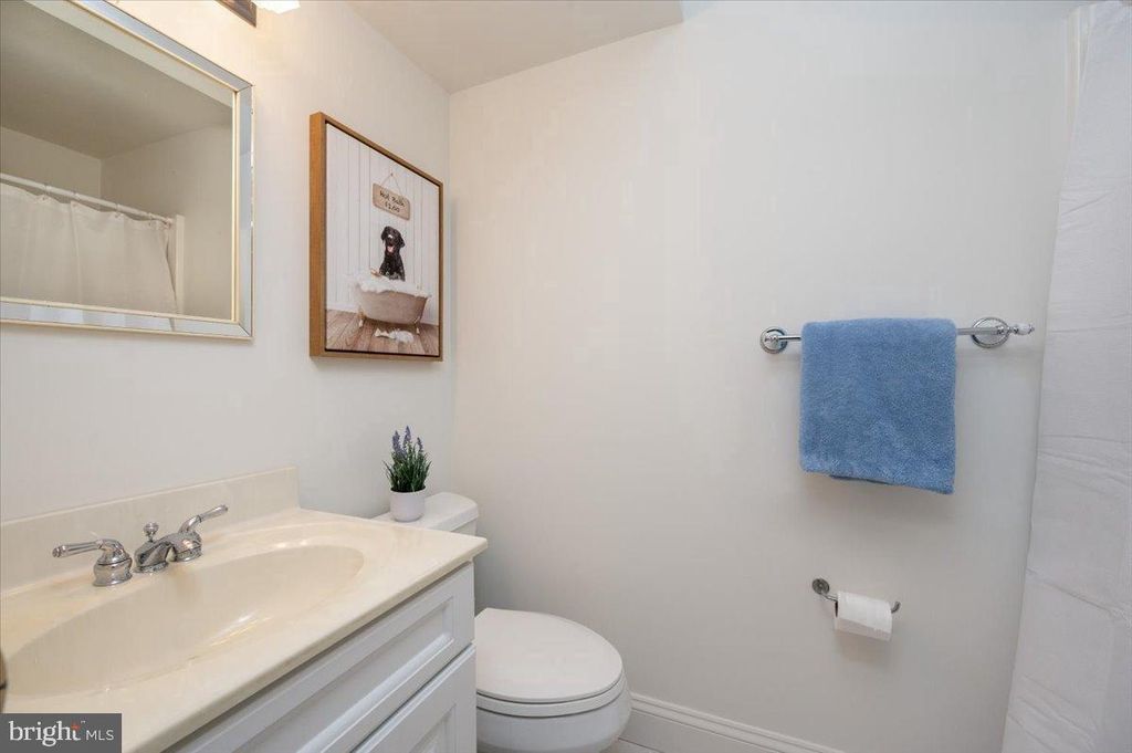 Image 25 of property listing at 3227 HOMEWOOD RD, Davidsonville, MD 21035