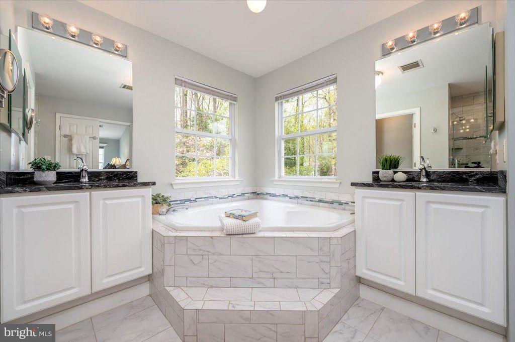 Image 36 of property listing at 3227 HOMEWOOD RD, Davidsonville, MD 21035