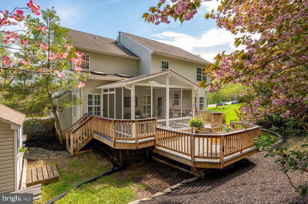 Image 43 of property listing at 3227 HOMEWOOD RD, Davidsonville, MD 21035