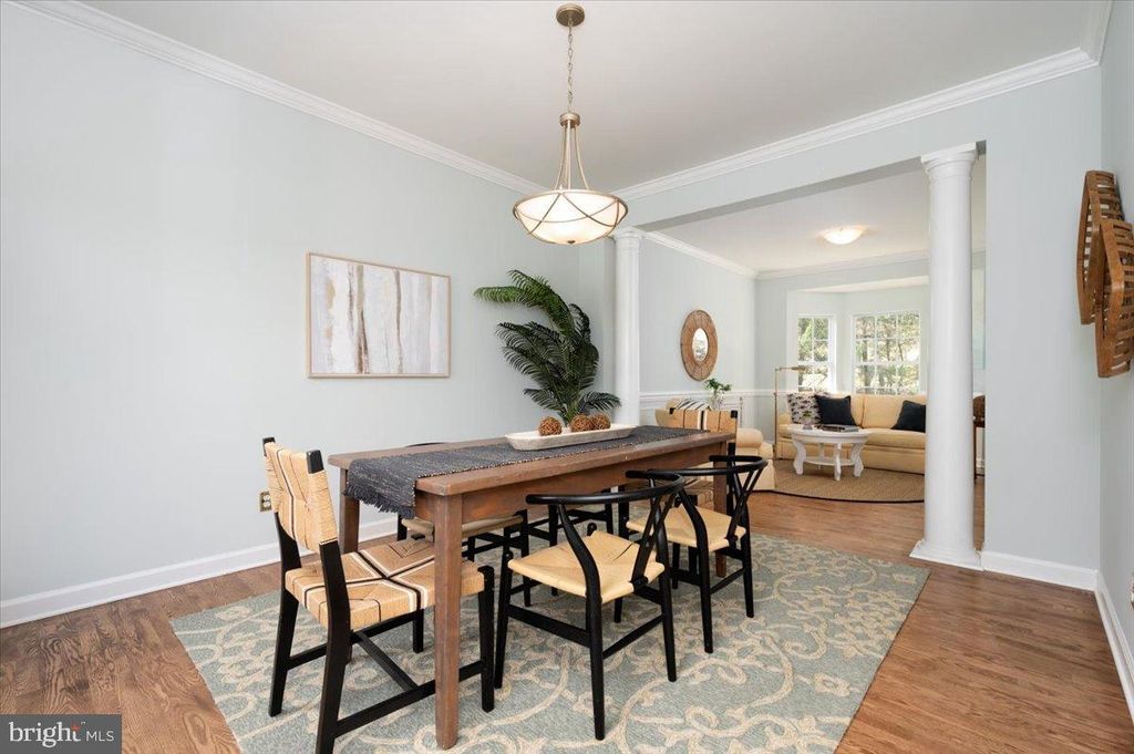 Image 8 of property listing at 3227 HOMEWOOD RD, Davidsonville, MD 21035