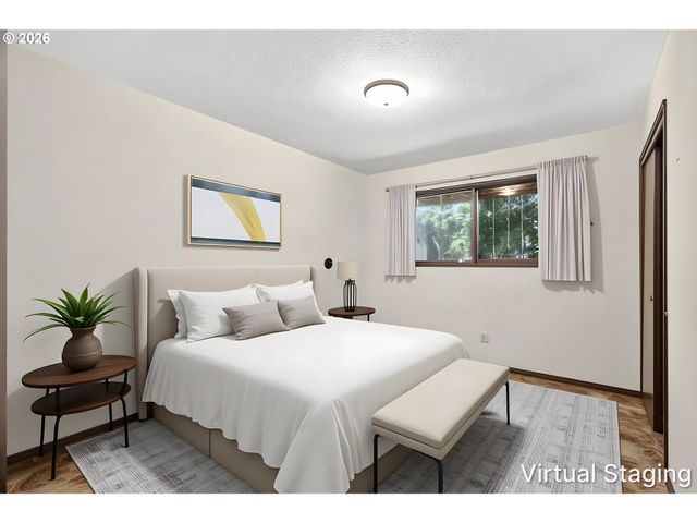 16735 Ne GLISAN St, Portland, OR 97230