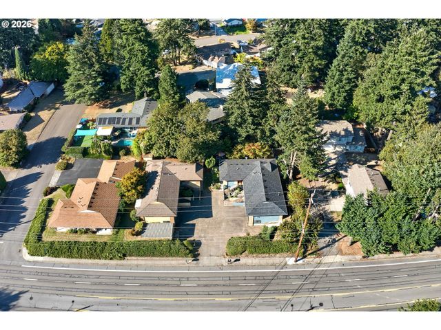 16735 Ne GLISAN St, Portland, OR 97230