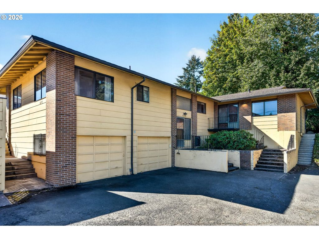16735 Ne GLISAN St, Portland, OR 97230