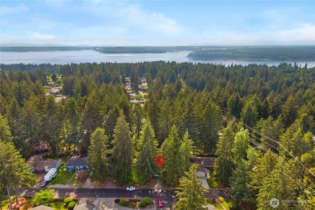 4806 86th Avenue Ct W, University Place, WA 98467