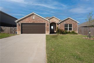 6704 Pilgrim Road, Bentonville, AR 72713