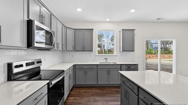 293 Maddox Drive, Aberdeen, NC 28315