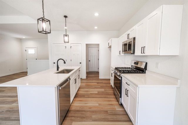 299 Teri Lee Lane, Orfordville, WI 53576