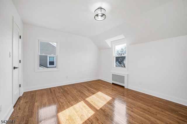 17 High Park Pl, Clifton City, NJ 07011