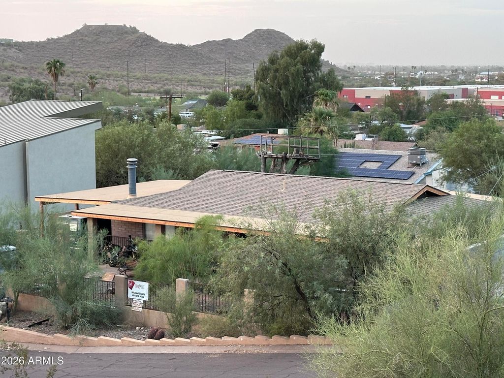 939 W MERCER Lane, Phoenix, AZ 85029 — photo 2