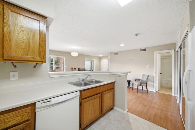 2300 Old Spanish Trail 1123, Houston, TX 77054