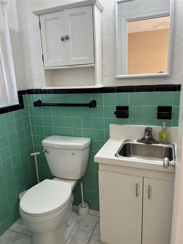 1315 N Ocean Drive 205, Hollywood, FL 33019