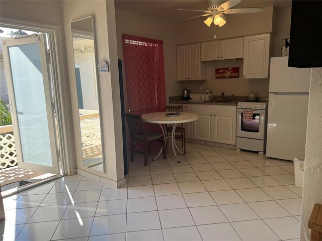 1315 N Ocean Drive 205, Hollywood, FL 33019