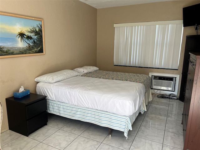 1315 N Ocean Drive 205, Hollywood, FL 33019