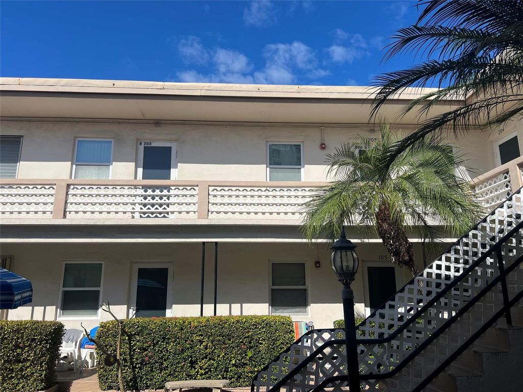 1315 N Ocean Drive 205, Hollywood, FL 33019