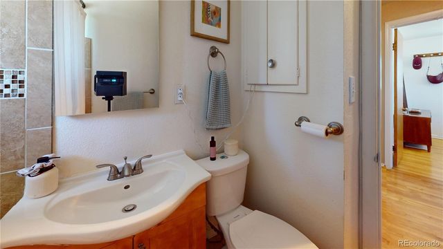 2512 S Stuart Street, Denver, CO 80219