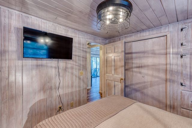 145 River Bend Lane, Blue Ridge, GA 30513