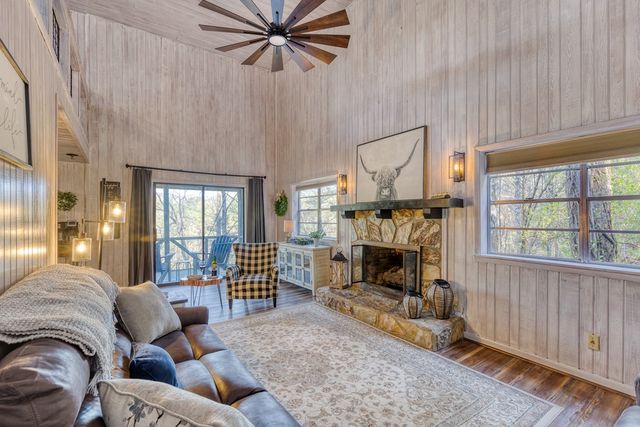 145 River Bend Lane, Blue Ridge, GA 30513