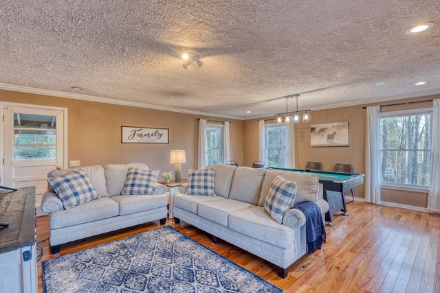 145 River Bend Lane, Blue Ridge, GA 30513