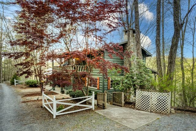 145 River Bend Lane, Blue Ridge, GA 30513