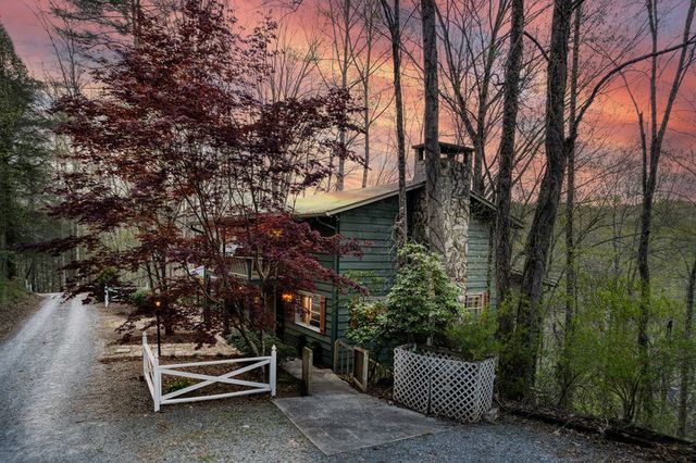 145 River Bend Lane, Blue Ridge, GA 30513