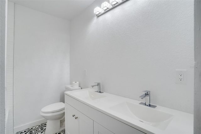 13845 94TH AVENUE, Seminole, FL 33776