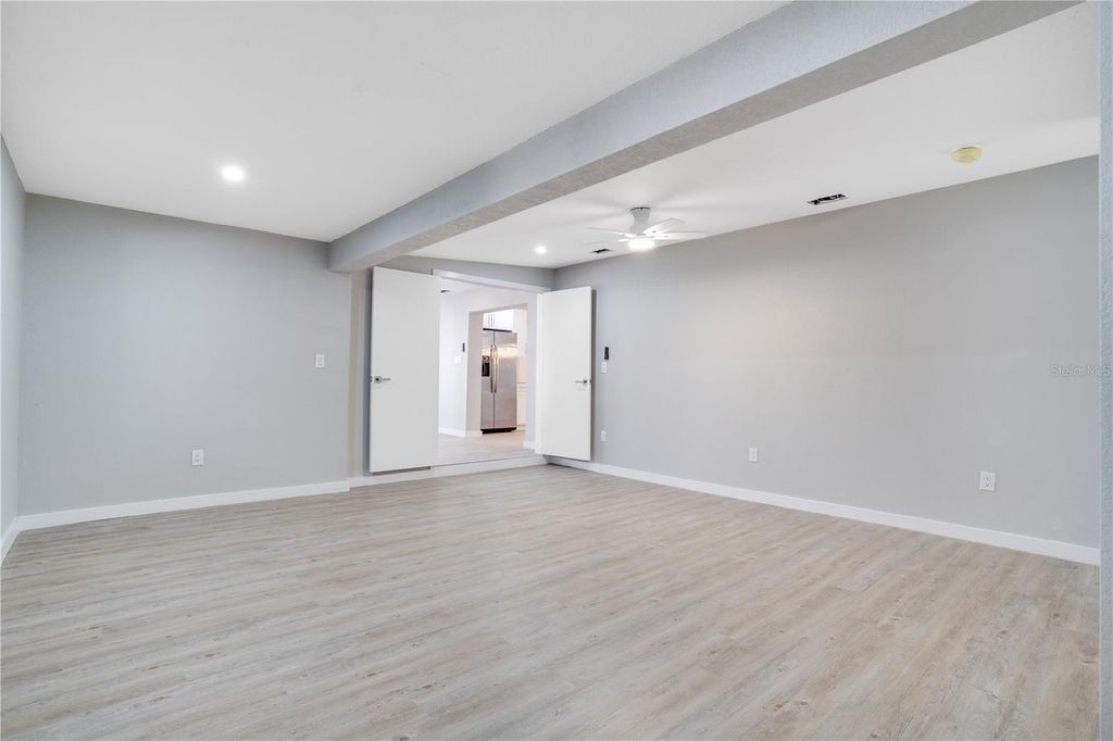 Image 14 of property listing at 13845 94TH AVENUE, Seminole, FL 33776